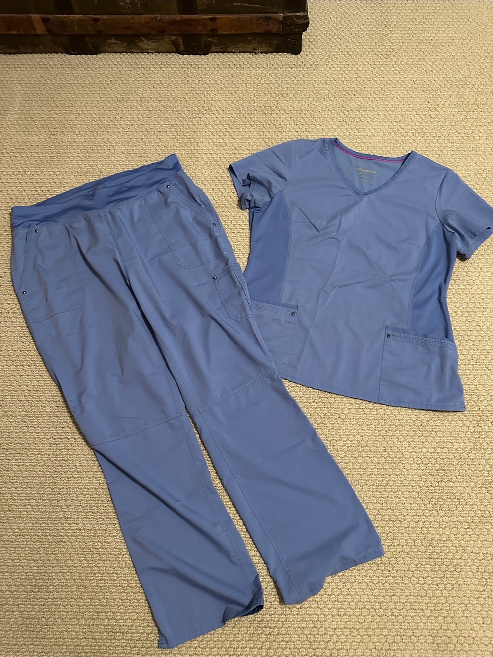 Purple label yoga by healing hands scrub set light blue XL/XLT